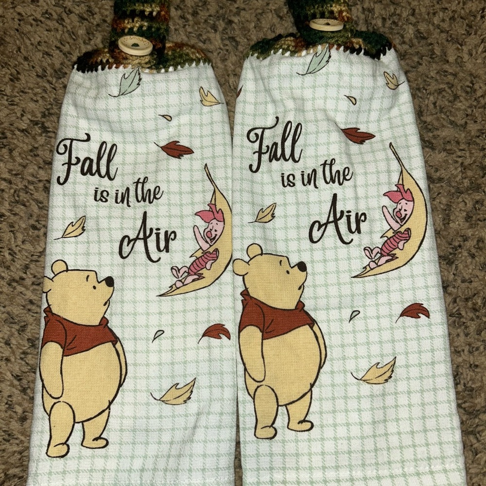 Disney Winnie the Pooh Kitchen Towels - Cream and Brown